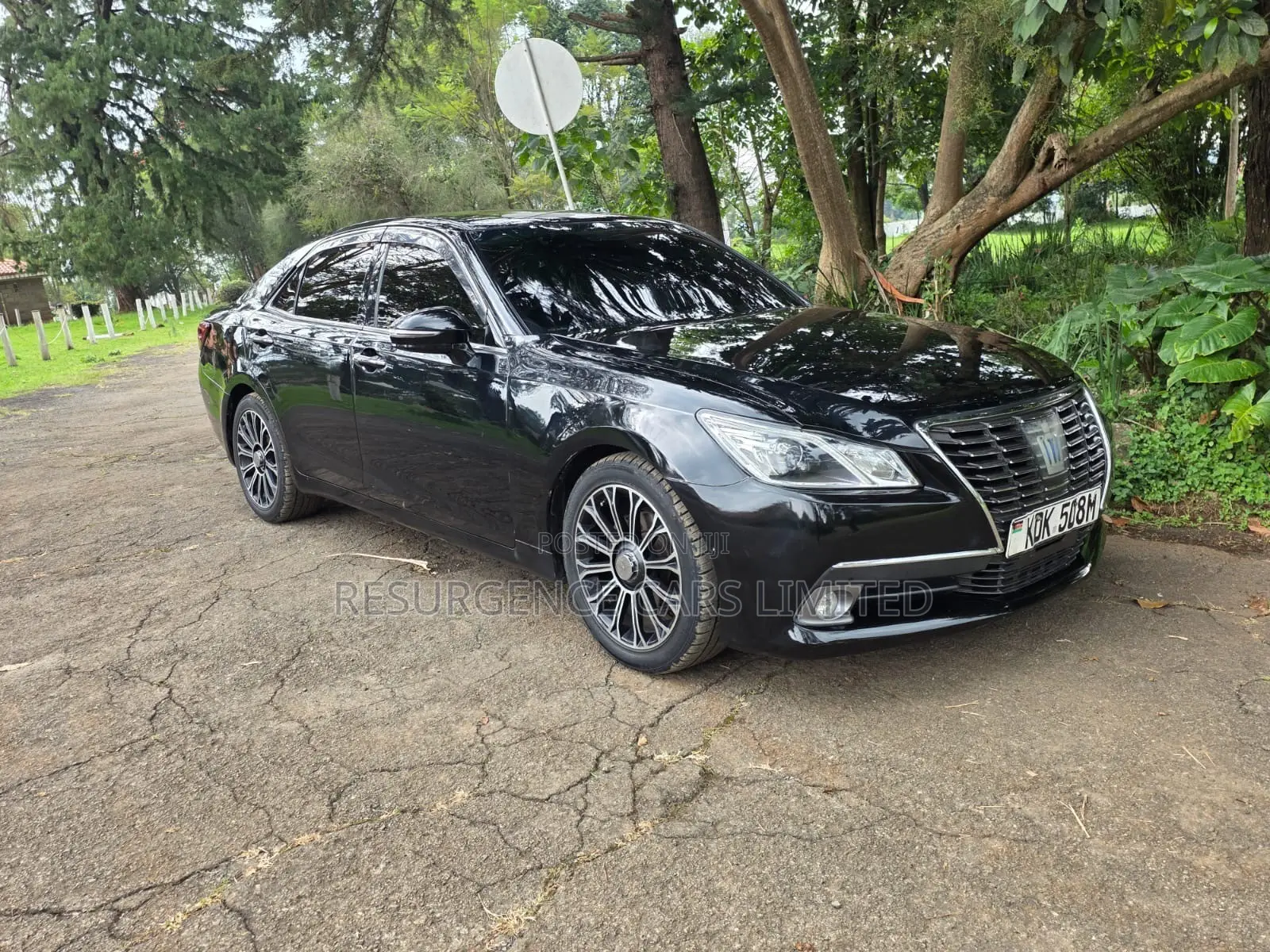 Toyota Crown 2016 Black