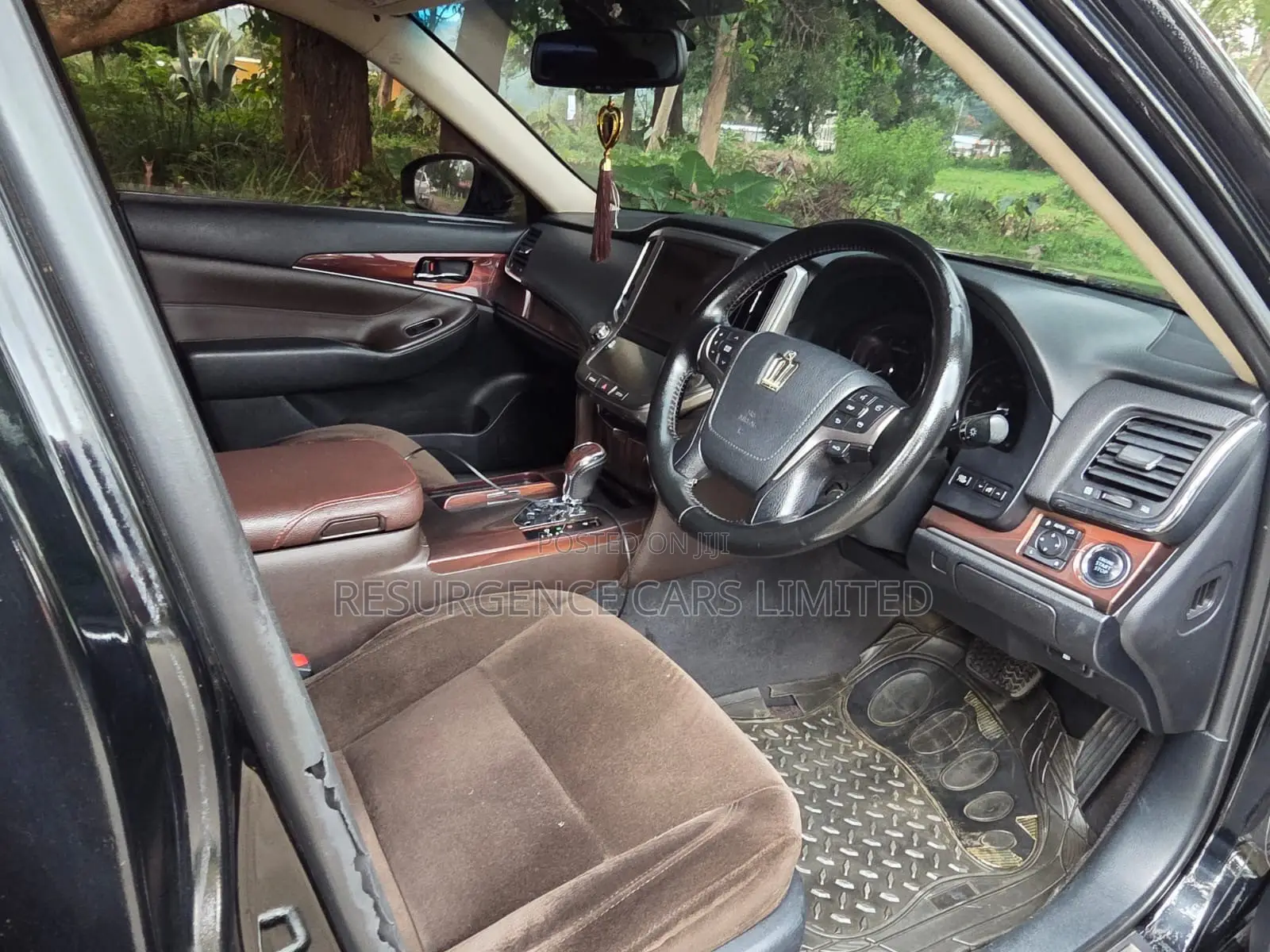 Toyota Crown 2016 Black