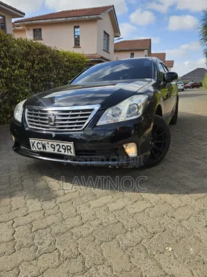 Toyota Crown 2012 Black