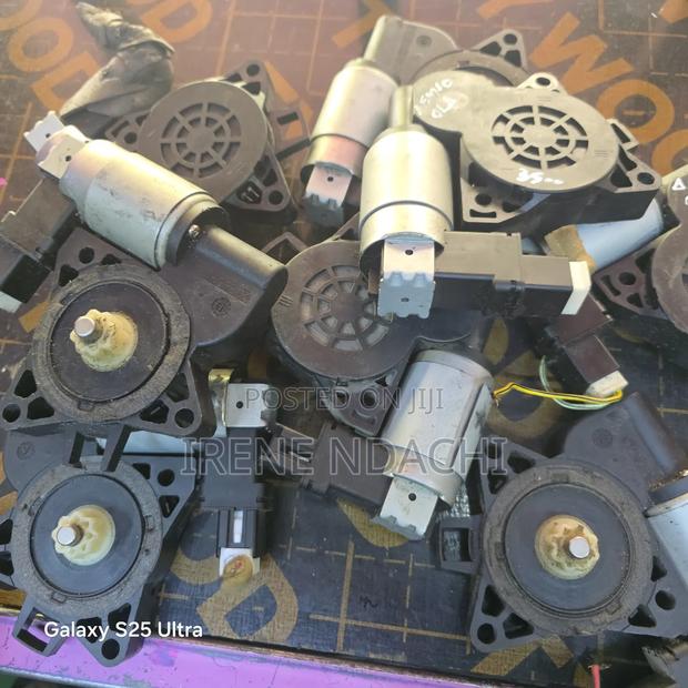 Mazda Demio Window Motor