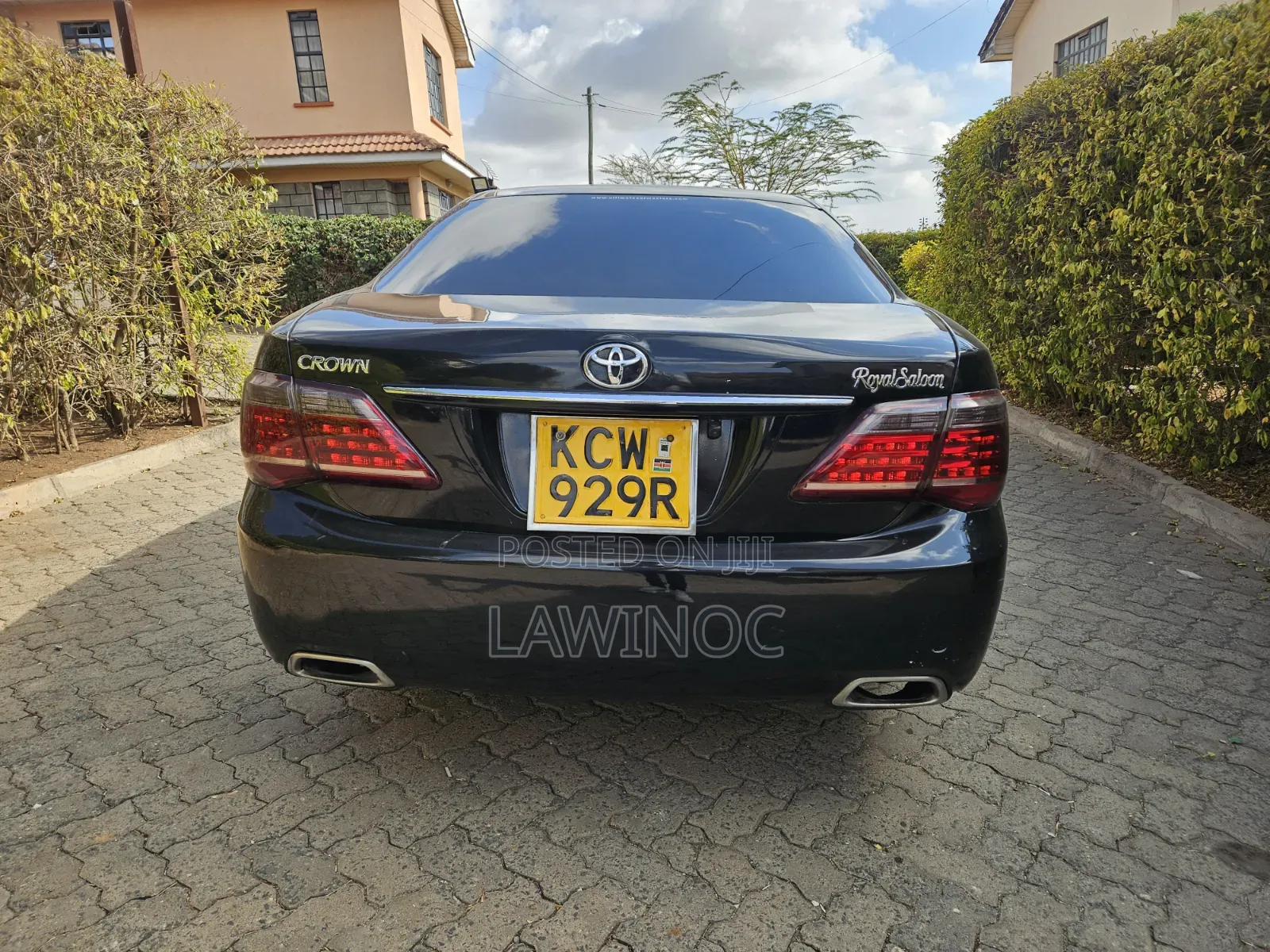Toyota Crown 2012 Black