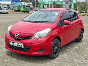 Toyota Vitz 1.3 FWD 5dr 2012 Red