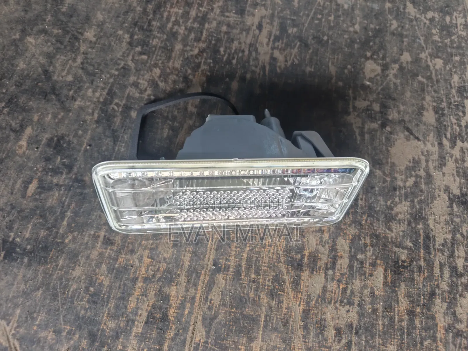 Nissan AD/ Wingroad Reverse Boot Light