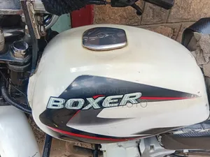 Bajaj Boxer 2019 White