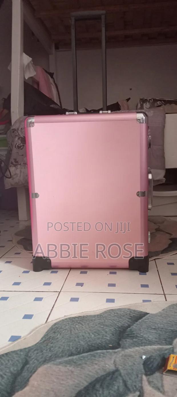Portable Make Up Station - thumbnail 5