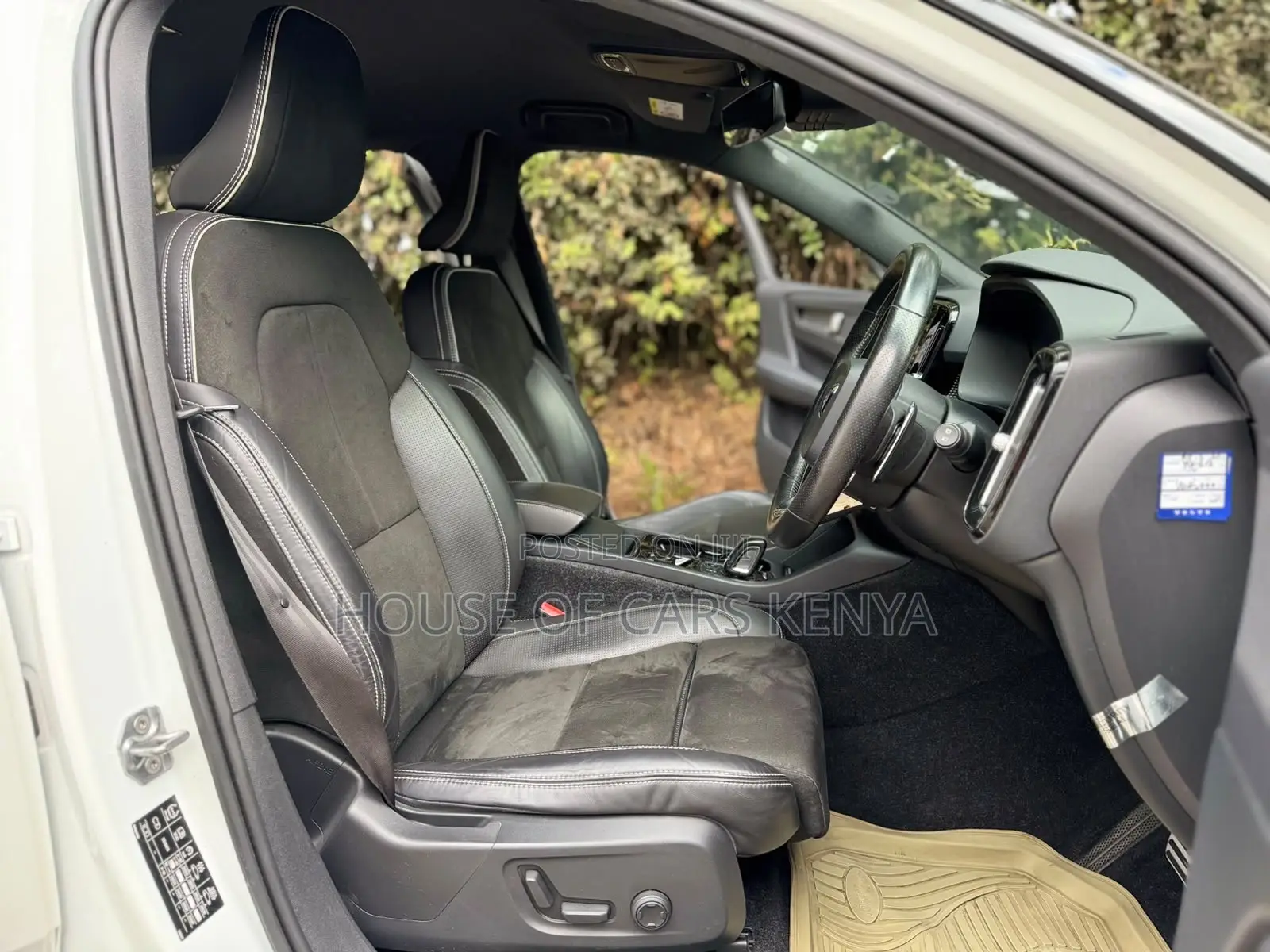 Volvo XC40 2019 White