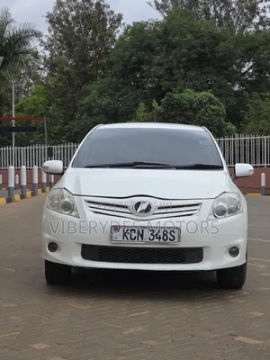 Toyota Auris 2010 White