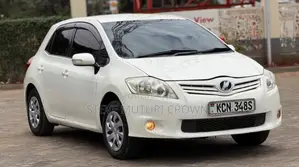 Toyota Auris 2010 Pearl