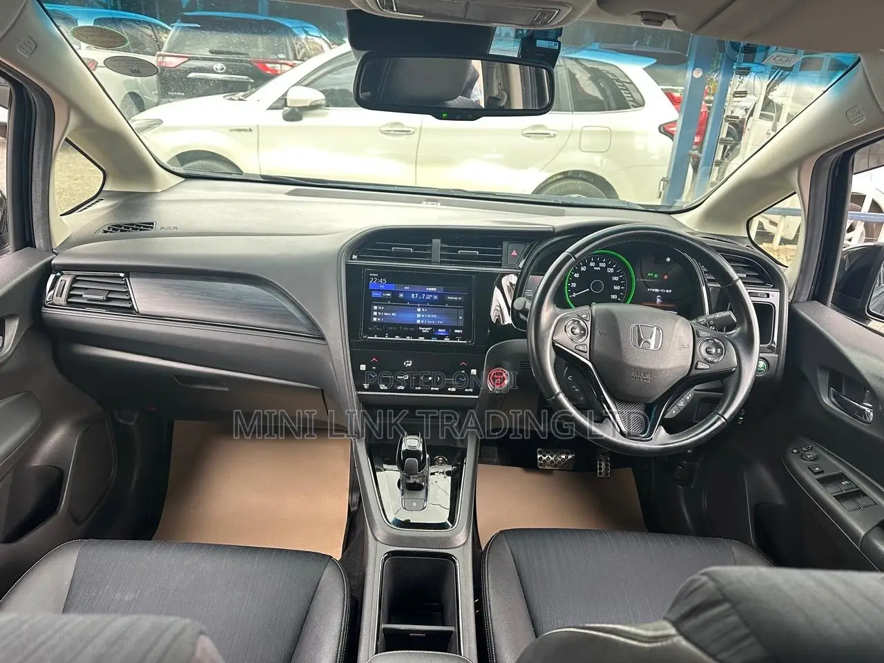 Honda Fit Shuttle 1.5 Hybrid 4WD 2019 Black