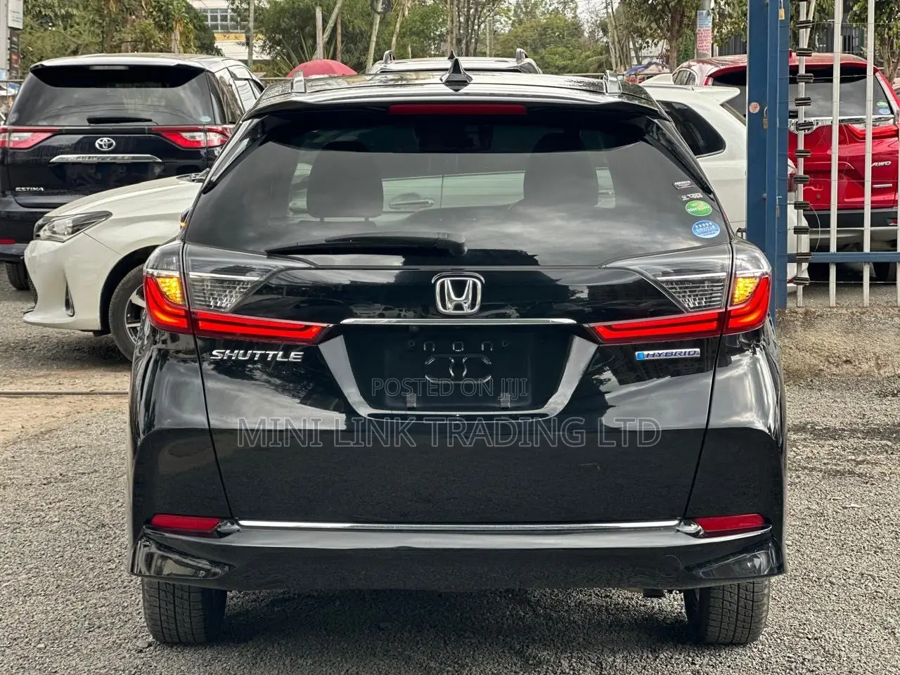 Honda Fit Shuttle 1.5 Hybrid 4WD 2019 Black