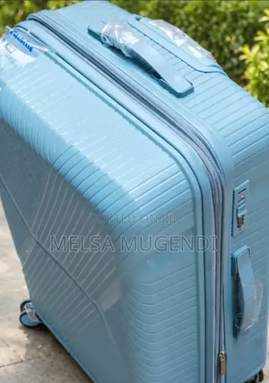 Unbreakable Rubber Suitcase With Spinner Wheels