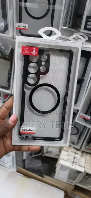 XUNDD Magnetic Shockproof Case Packaged for Samsung Galaxy S25 Ultra.