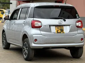 Toyota Passo 2018 Silver