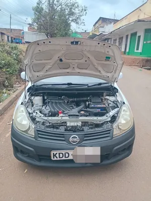 Nissan Advan 2014 White