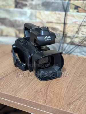 4K Ultra HD Wi-Fi Camcorder With Accessories – 64MP