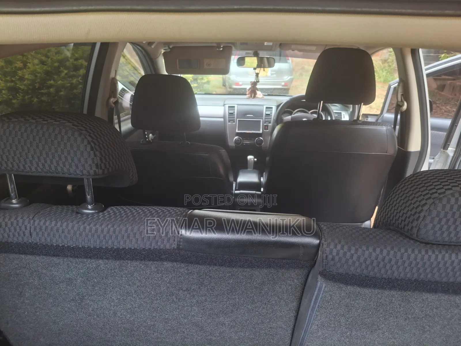 Nissan Tiida 2012 Silver