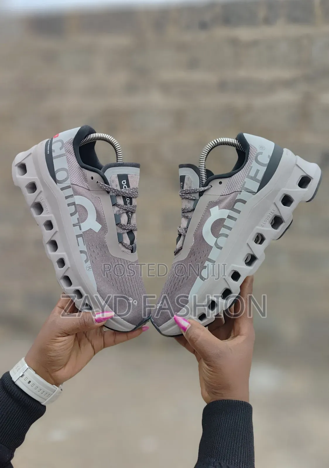 Qc Cloudmonster "Cinder Fog"