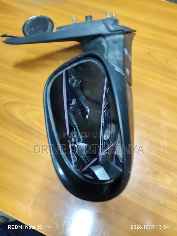 Nissan B15 Side Mirror - thumbnail 3