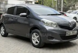 Toyota Vitz 2013 Gray