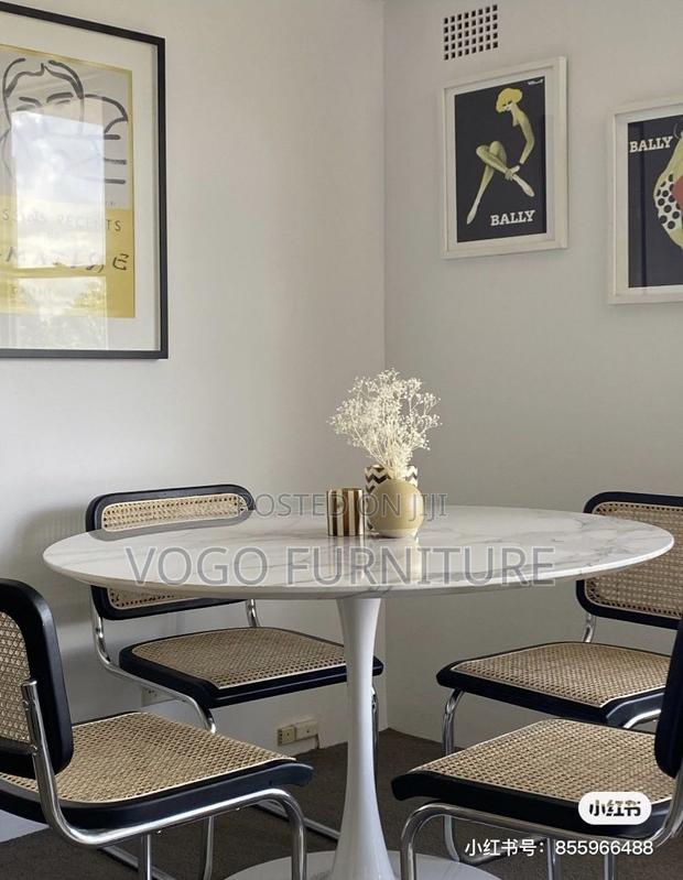 Tulip Table; Round Marble Top Tulip Base Dining Table - thumbnail 5