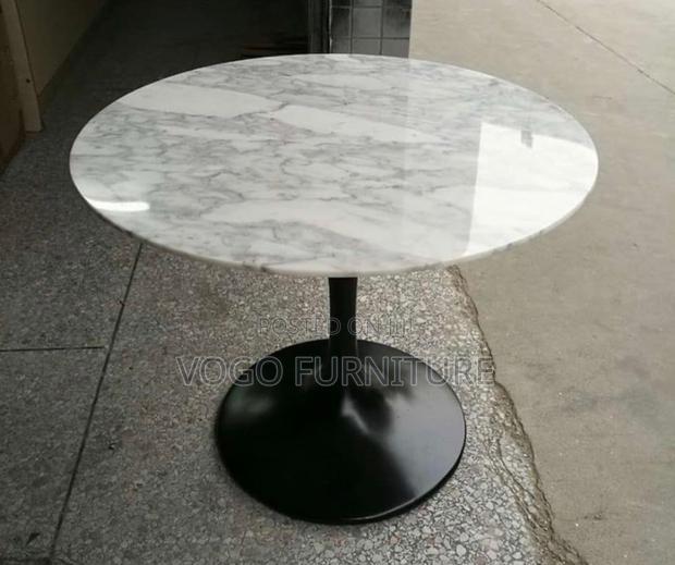 Tulip Table; Round Marble Top Tulip Base Dining Table - thumbnail 7