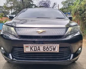 Toyota Harrier 2.0 2015 Black
