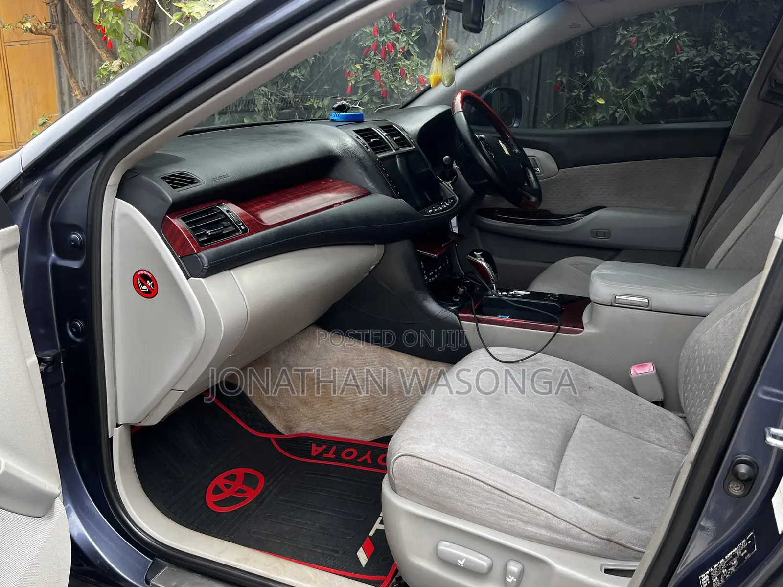 Toyota Crown 2009 Gray