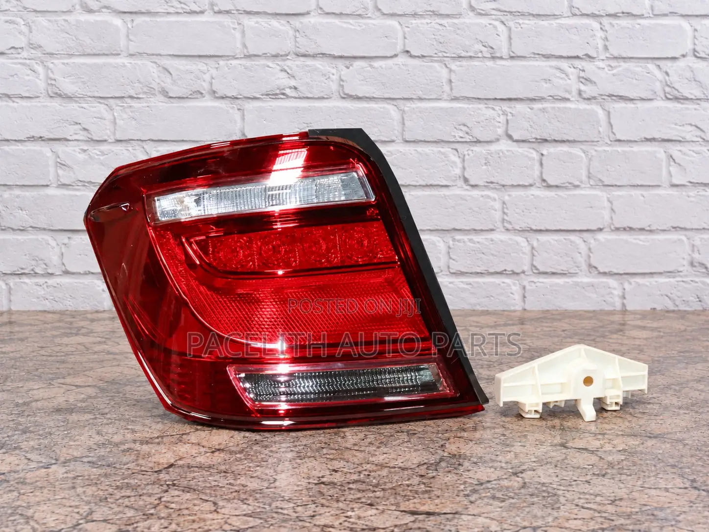 Tail Lamp / Light Toyota Axio 2015 - 2018