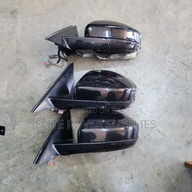 Range Rover Evoque 2012 Side Mirrors - thumbnail 2