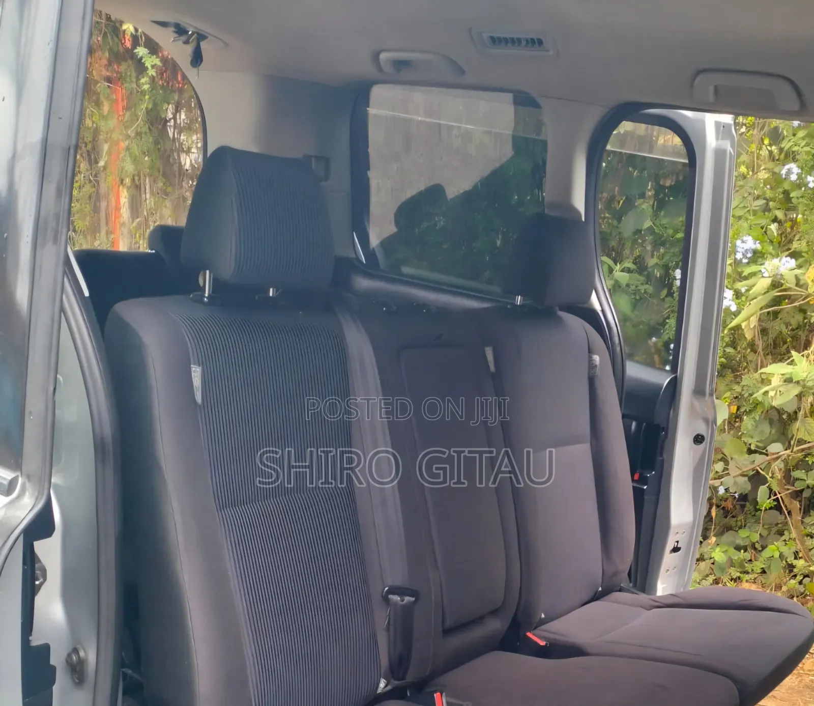 Toyota Noah 2015 Silver