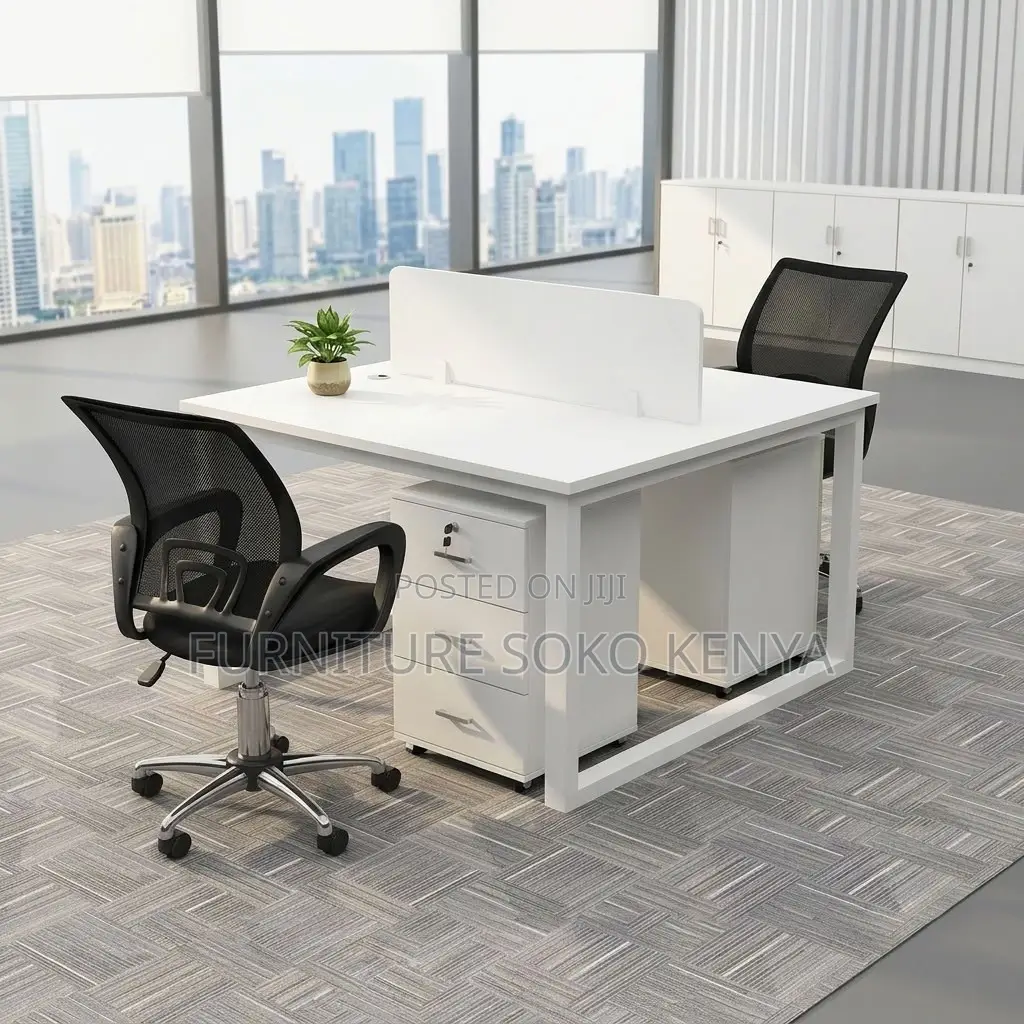 Workstation : White 2-Way Office Workstation