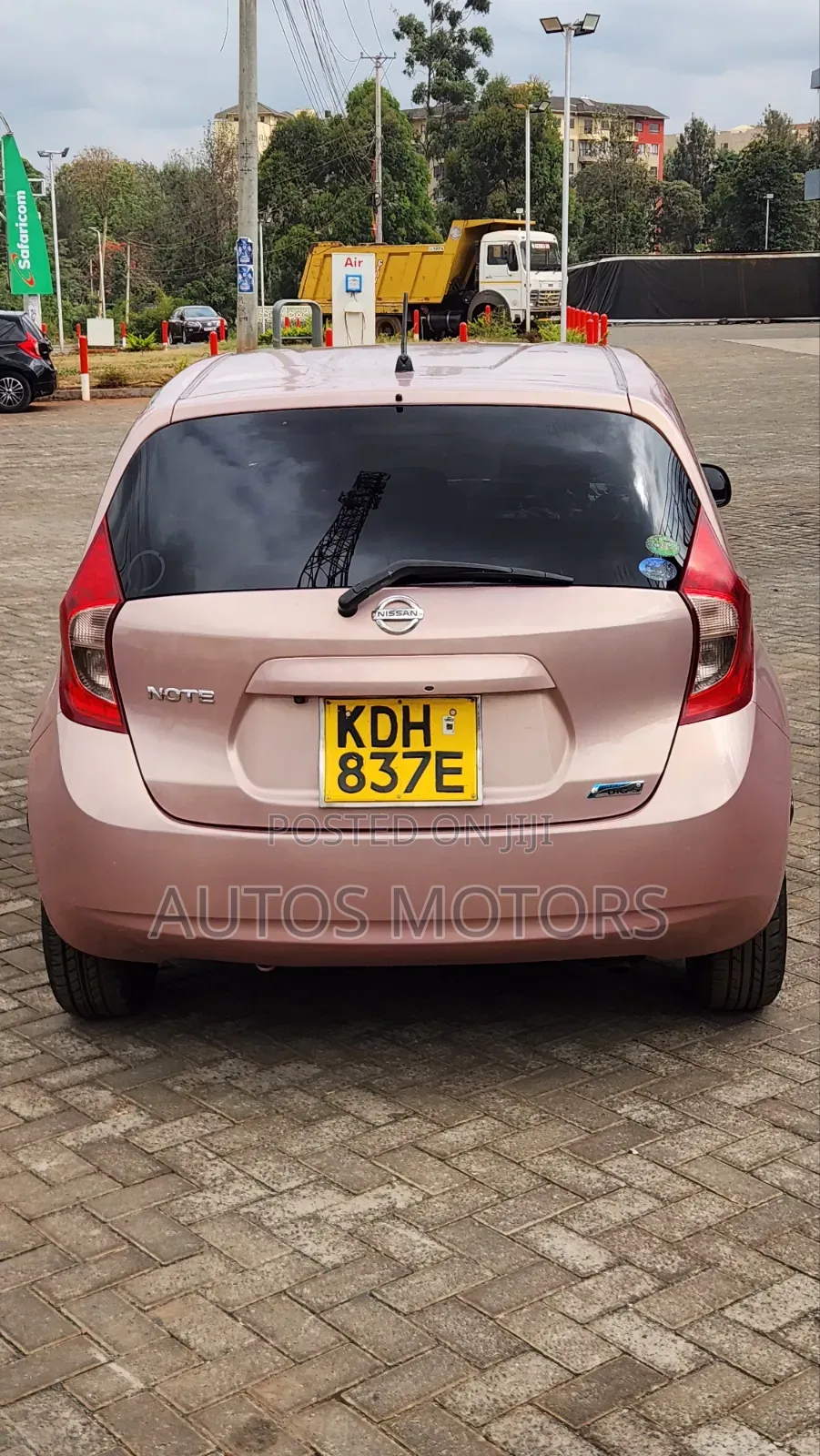Nissan Note 1.2 Petrol 2012 Pink