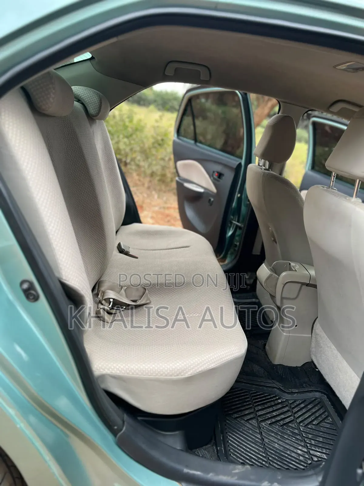 Toyota Belta 2013 Beige