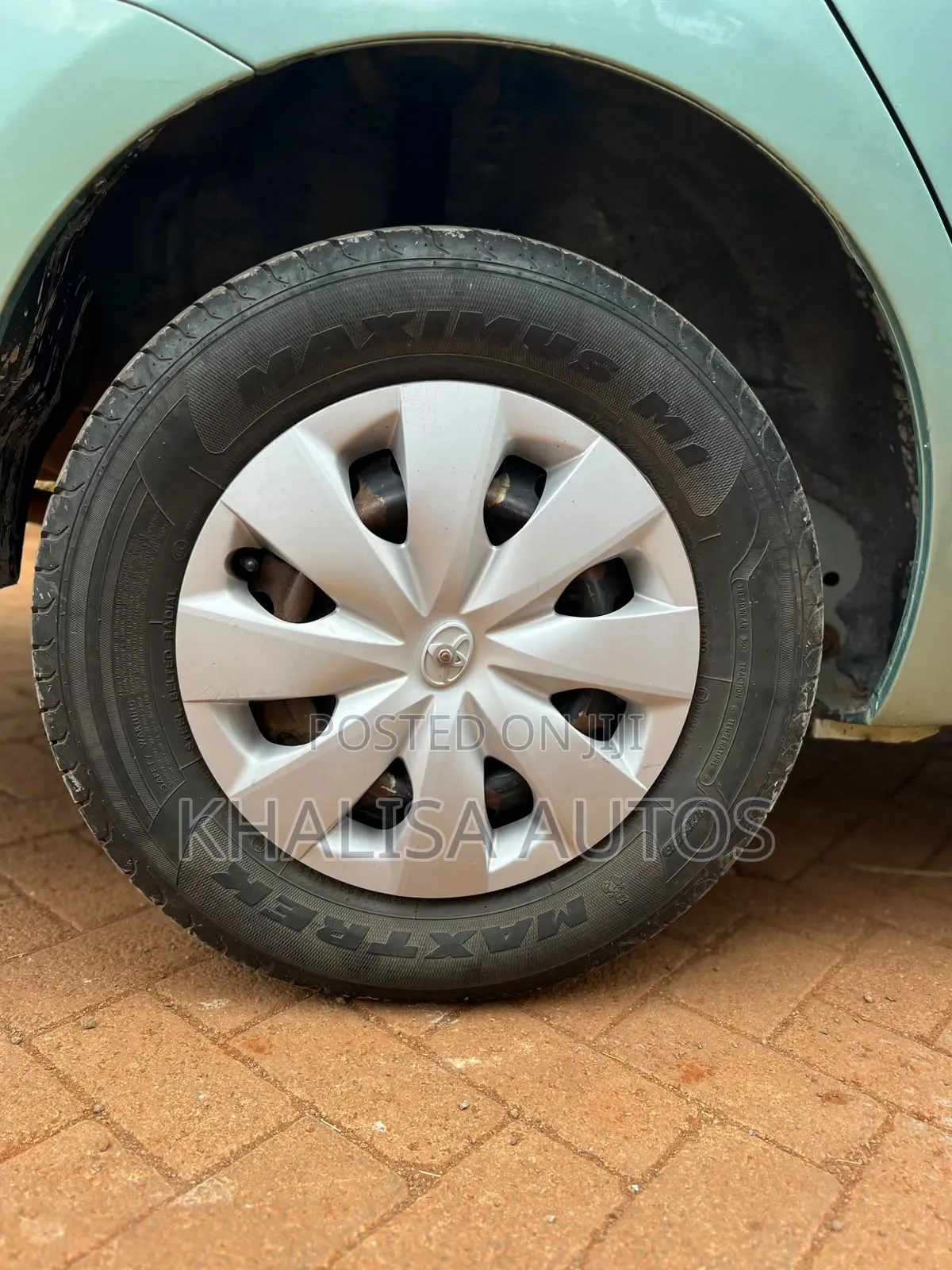 Toyota Belta 2013 Beige