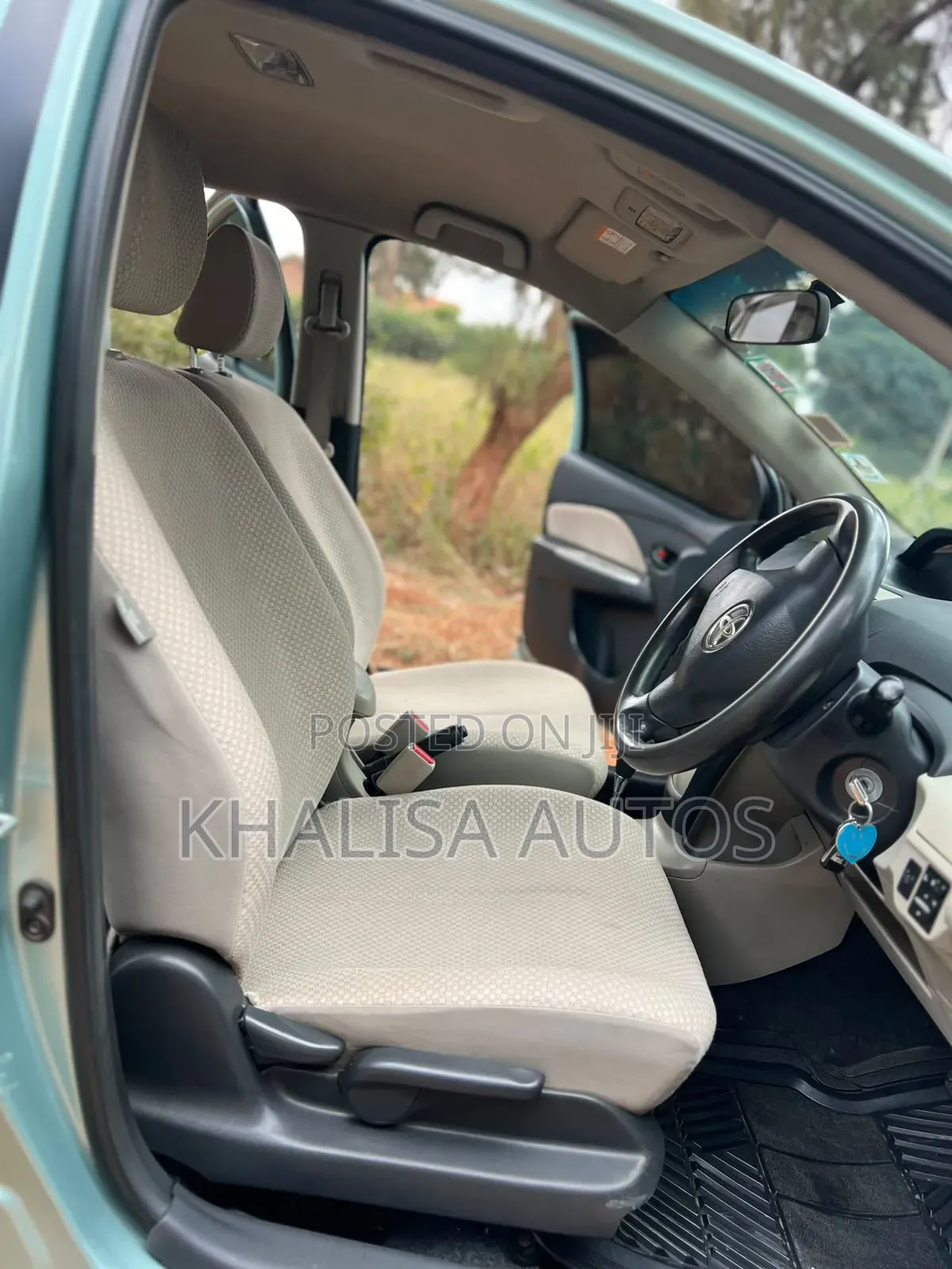 Toyota Belta 2013 Beige