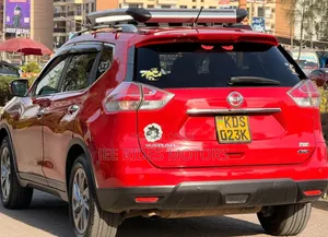 Nissan X-Trail 2017 Red