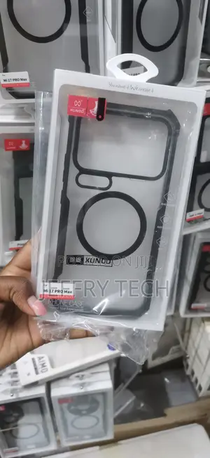 Xundd (Xundo) Shockproof Magnetic Phone Case for Xiaomi Mi 17 Pro Max