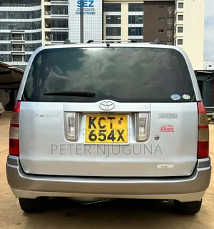 Toyota Succeed 2011 Silver