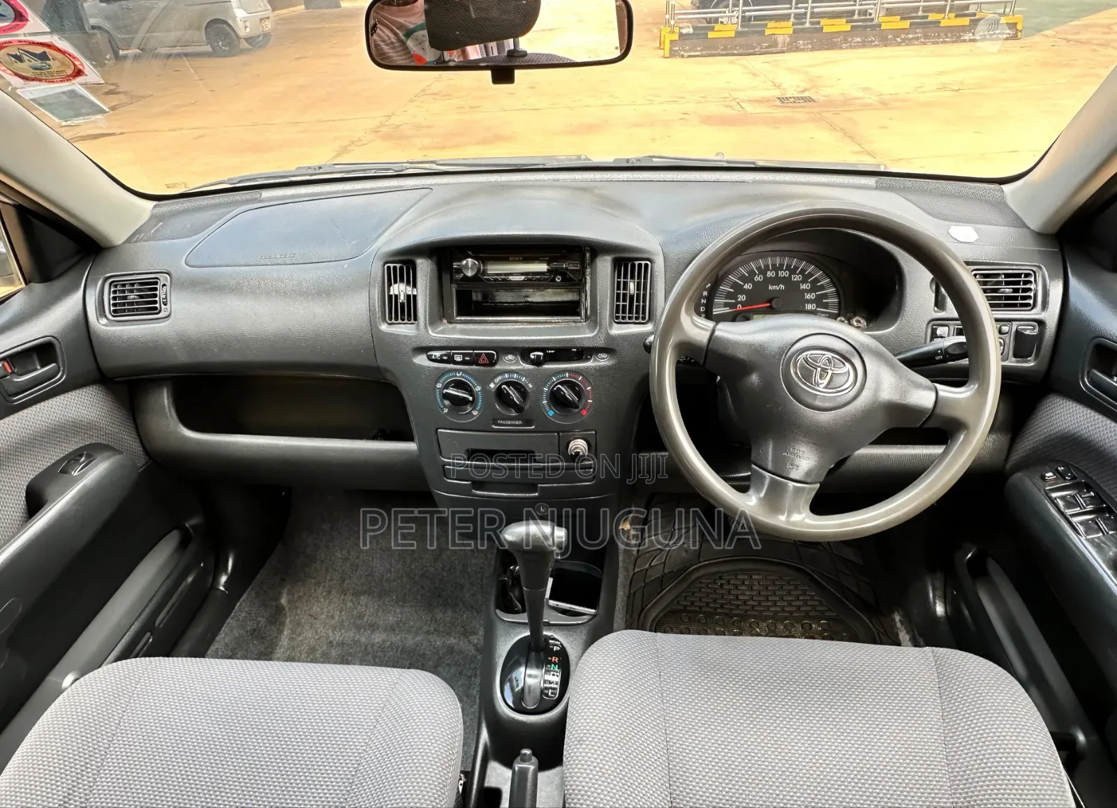 Toyota Succeed 2011 Silver
