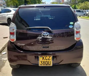 Toyota Passo 2014 Maroon