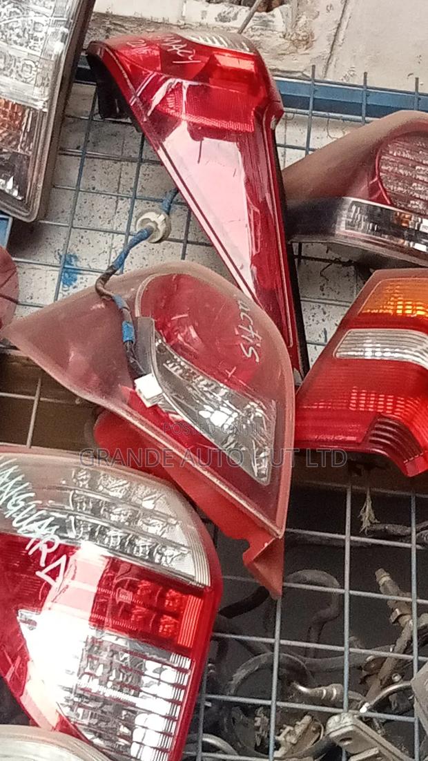 Toyota Ractis Taillight 08 - thumbnail 3