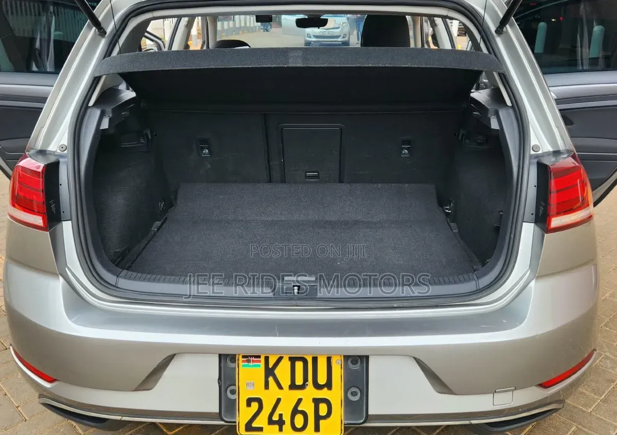 Volkswagen Golf 2018 Silver