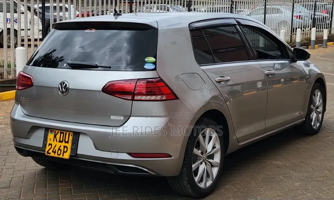 Volkswagen Golf 2018 Silver