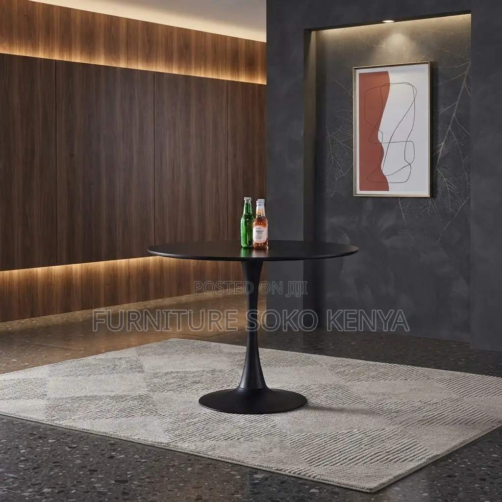 Coffee Table; White Circular Pedestal Tulip Coffee Table