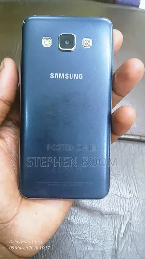 Samsung Galaxy A3 16 GB