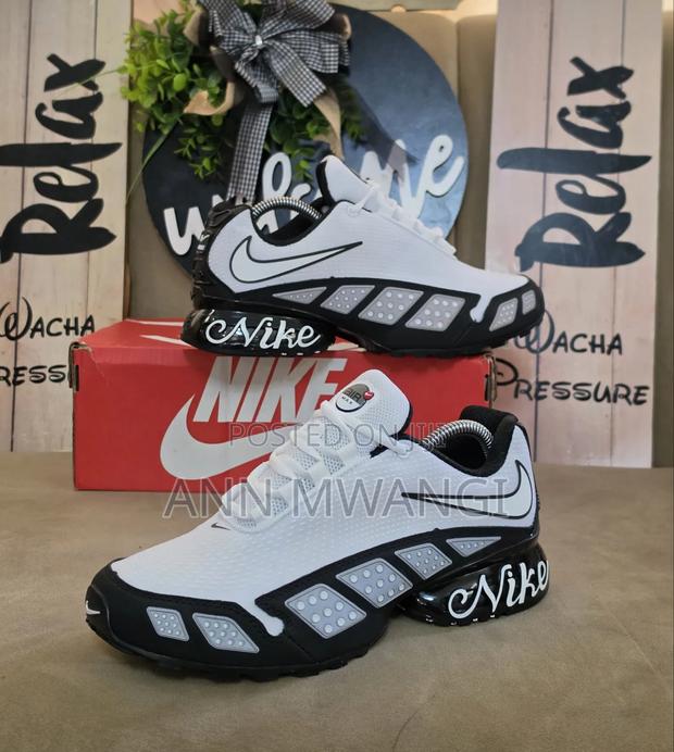 Nike Ultra Shoe - thumbnail 2