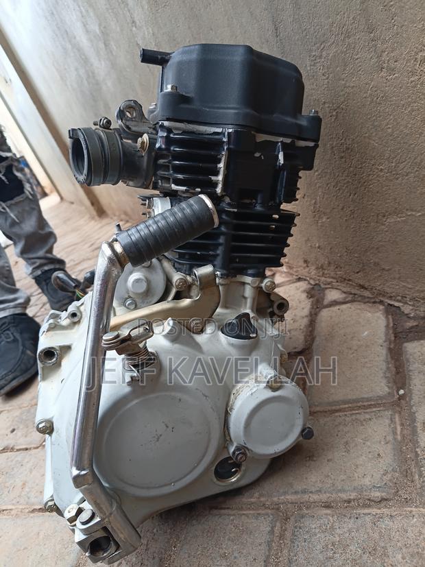 Bajaj Boxer 150 UG 2022