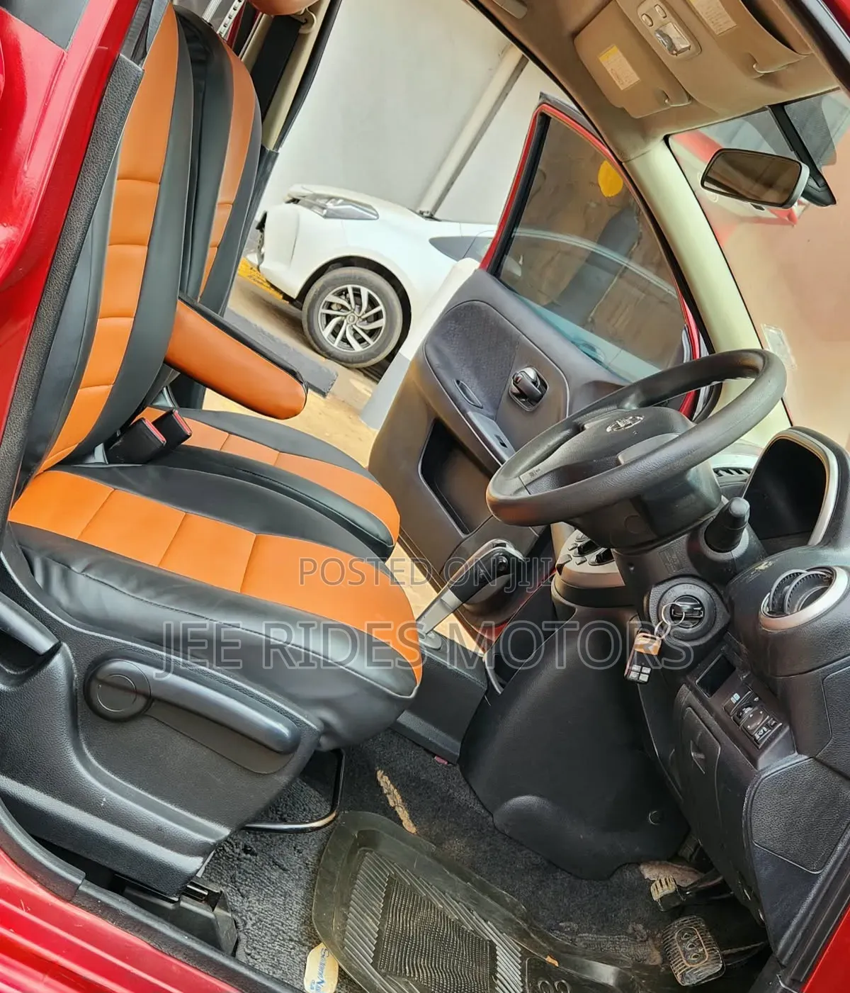 Nissan Note 2011 Maroon