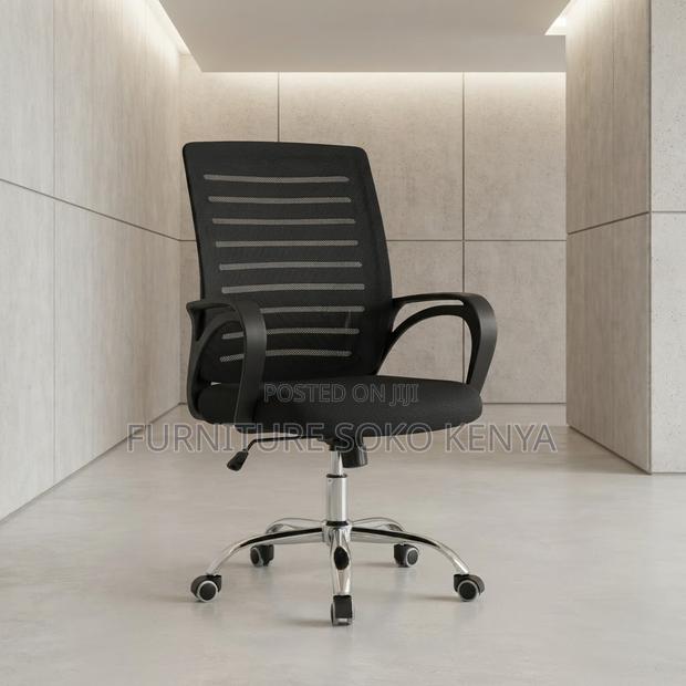Office Chairs; Height Adjustable Strong Mesh Office Task Chair - main view