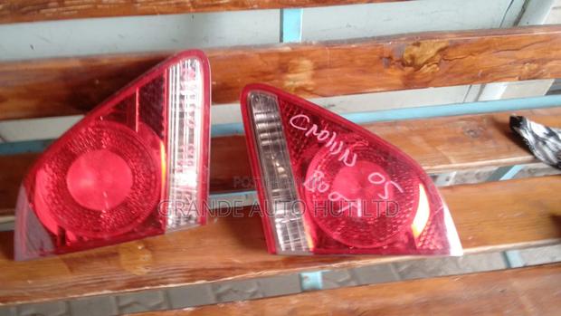 Toyota Crown Boot Light Royal - main view